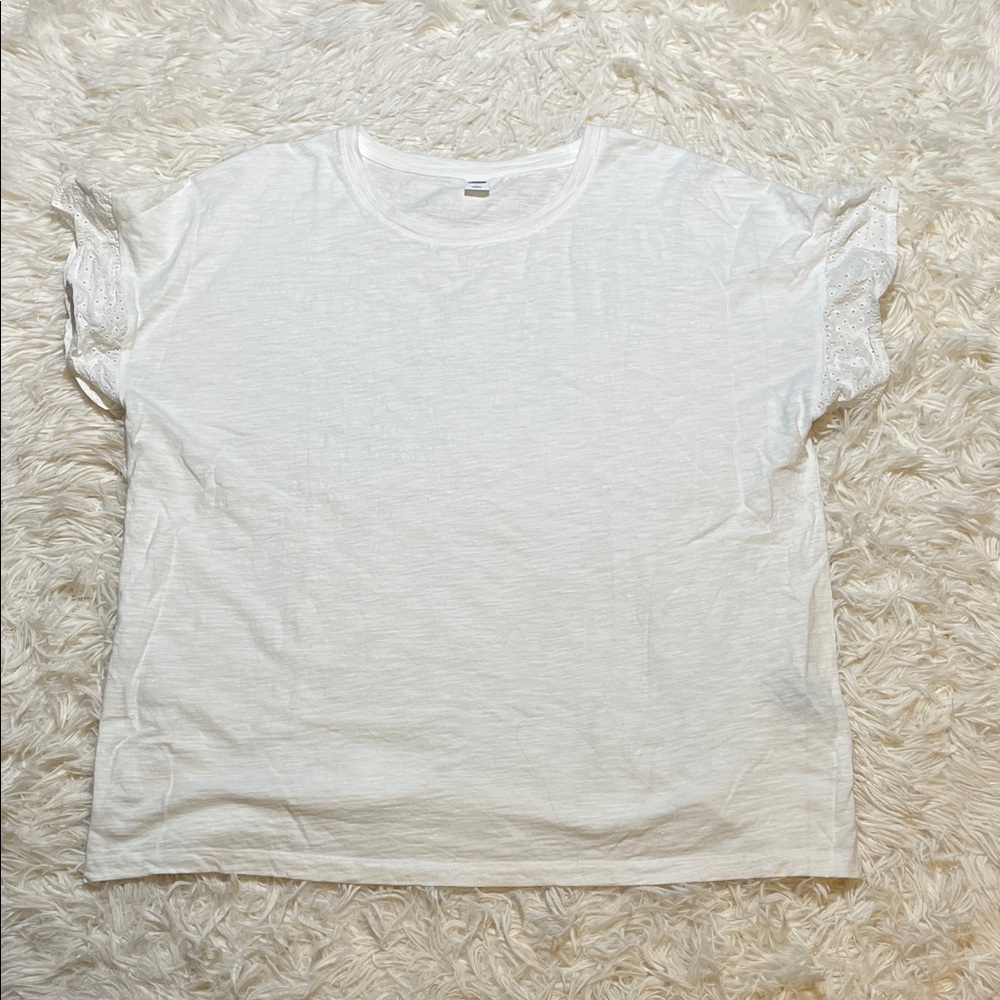 K71 Old Navy White Short Sleeve Tee